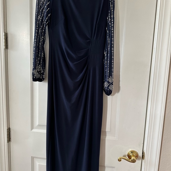 Beautiful long dress - Picture 1 of 4